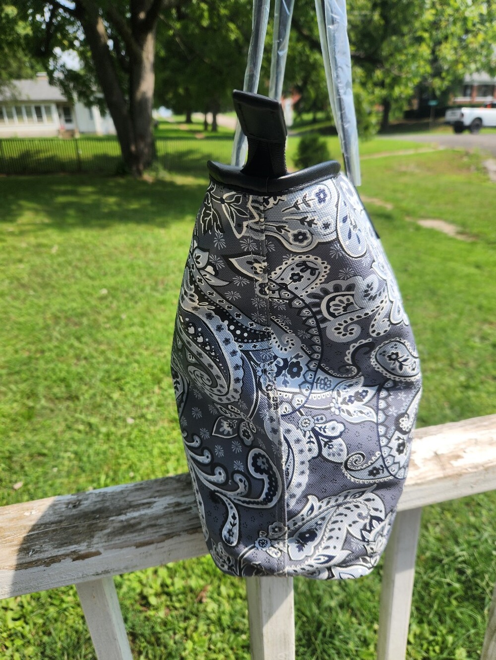 Disney x Vera Bradley Paisley Tote with Mickey & Minnie Print NWT - Picture 6 of 14
